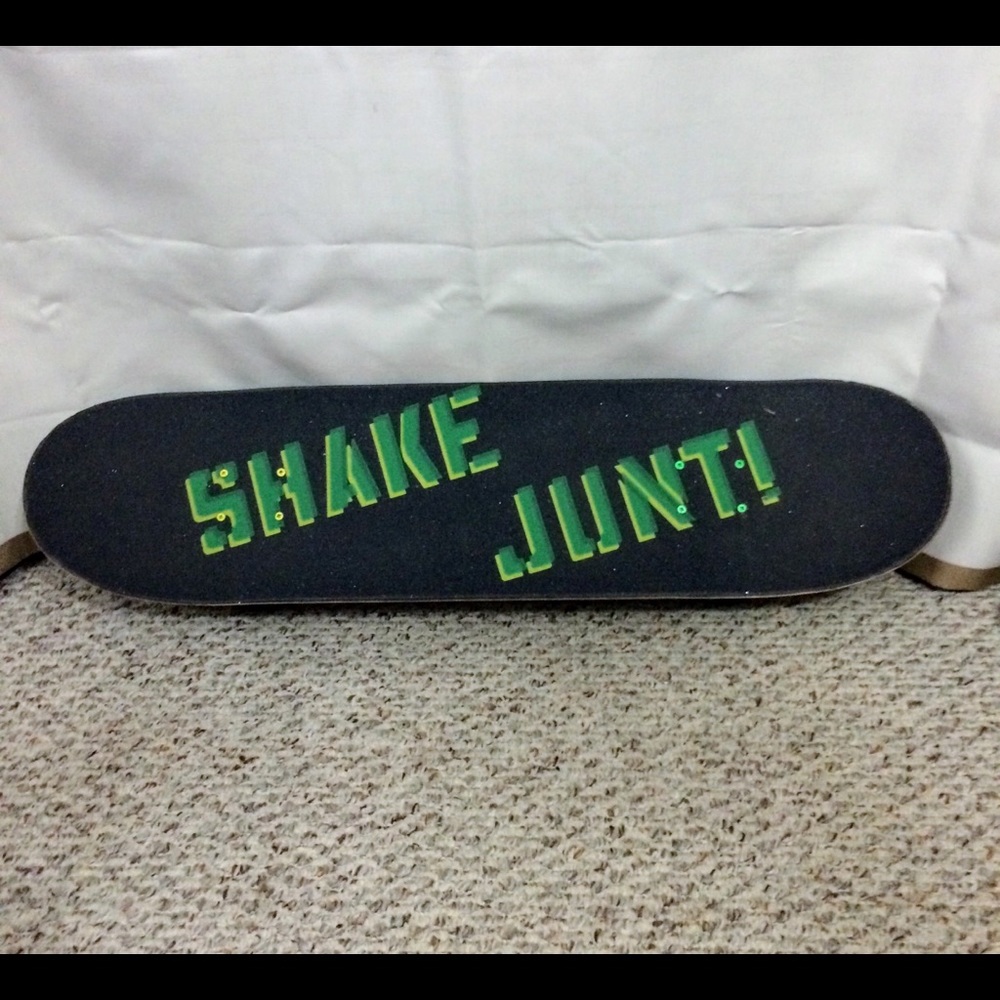 🔴SOLD🔴 DGK Shake Junt! Skateboard - Picture 2 of 6